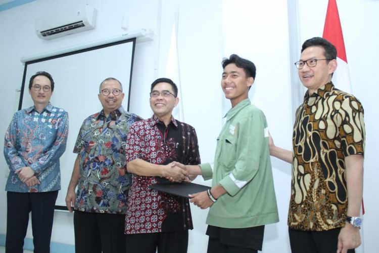 Program vokasi ketenagalistrikan yang diinisiasi Cirebon Power dan Kementerian Perindustrian.