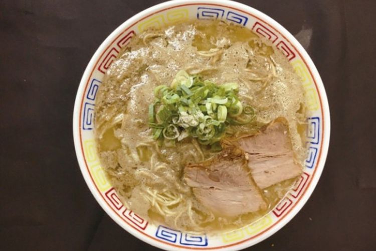 Hidechan Ramen / Ramen (700 yen)