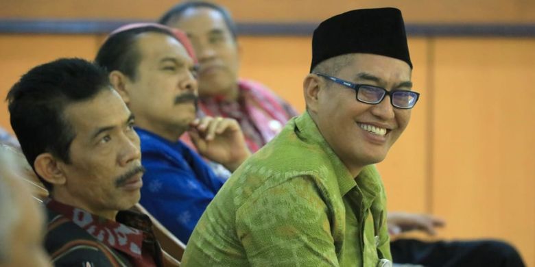 Imam Maskur baru saja lolos lelang terbuka jabatan tinggi sebagai Kepala Biro Kesejahteraan Rakyat (Kesra) Setda Provinsi Jawa Tengah oleh Gubernur Ganjar Pranowo.