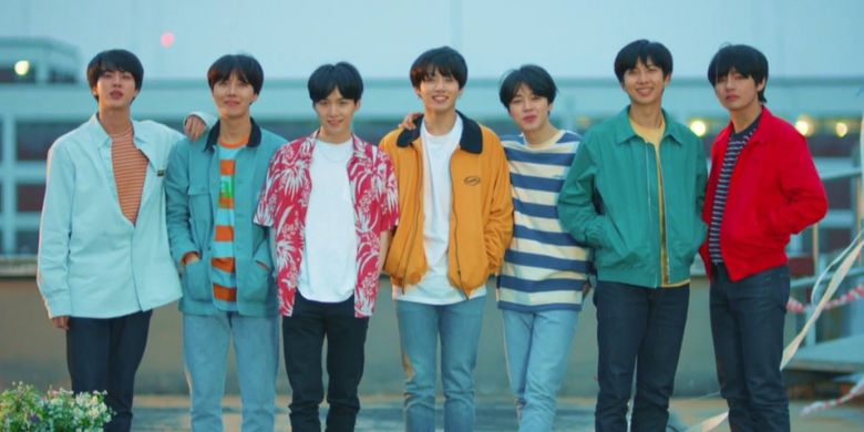 Penampilan boyband K-pop BTS dalam video Euphoria: Theme of Love Yourself Wonder.