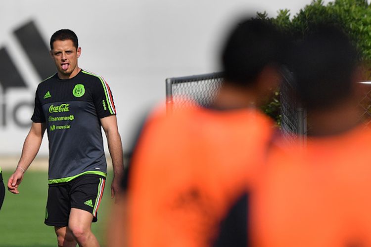Javier Hernandez alias Chicharito berlatih bersama timnas Meksiko pada Mei lalu jelang laga Kualifikasi Piala Dunia 2018 kontra Amerika Serikat dan Honduras.