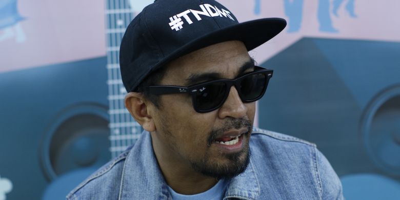 Penyanyi Glenn Fredly saat wawancara di kantor redaksi Kompas.com, Jakarta, Selasa (19/9/2017). Ia tengah mempersiapkan konser bertajuk Tanda Mata Glenn Fredly untuk Slank 30 September 2017 mendatang.