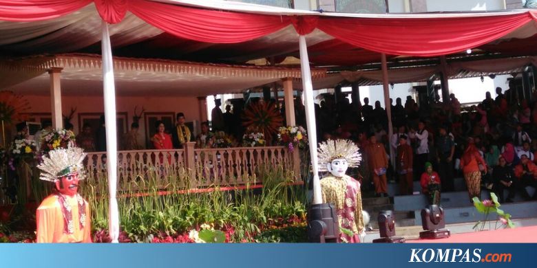 Tujuh Penari Sambut Jokowi di Lebaran Betawi - Kompas.com