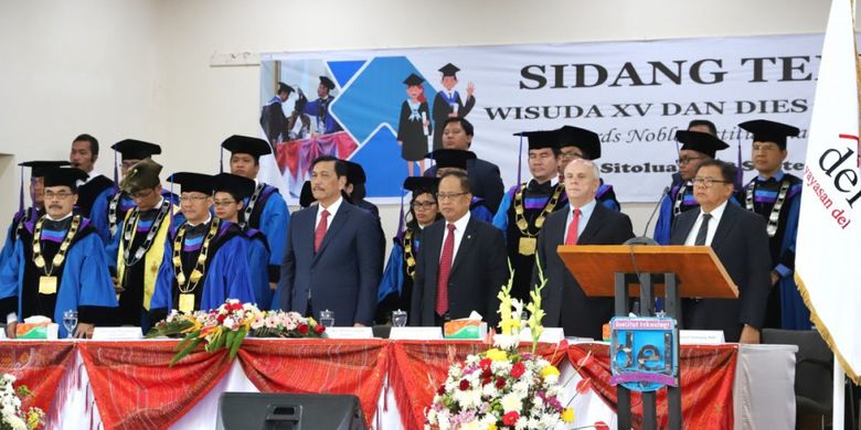 Acara wisuda Institut Teknologi Del, Sitoluama, Toba Samosir, Sumatera Utara (8/9/2018).