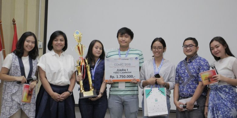 Juara Video Campaign pada ajang Communication in Action (COMIC) 2018 dengan tema Think then Post: Stop Cyberbullying yang diadakan Communication Department Binus University (6/10/2018).