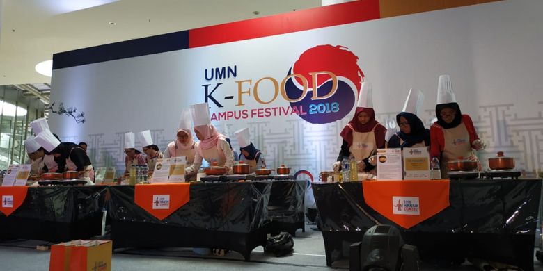 Universitas Multimedia Nusantara (UMN) menggelar ajang K-Food Campus Festival 2018 yang berlangsung 3-4 Oktober 2018. 