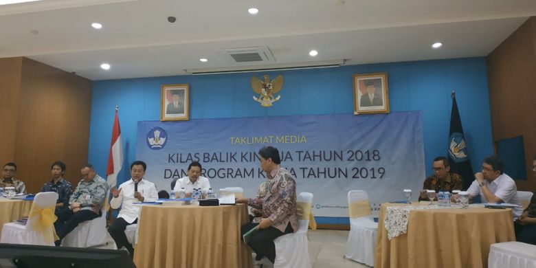 Dirjen Dikdasmen Hamid Muhammad, saat Taklimat Media di Kantor Kemendikbud, Jakarta, Kamis (27/12/2018). 