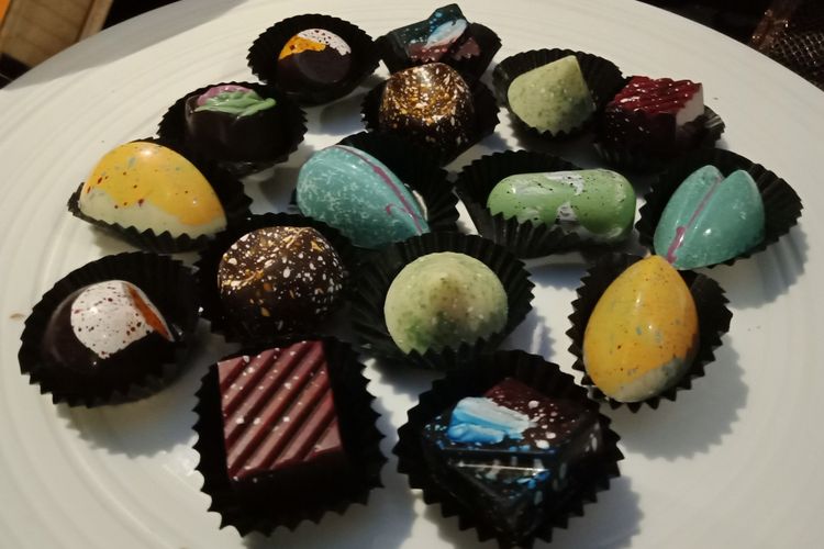 Koleksi Cokelat Cinta Indonesia yang dipadukan dengan sembilan kuliner Indonesia resmi diluncurkan pada Senin (25/5/2018).(KOMPAS.com/Nabilla Tashandra)