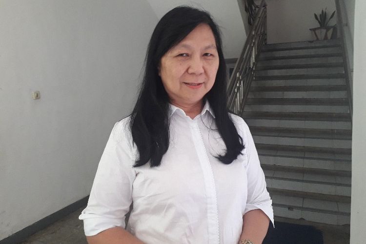Kepala Dinas Kesehatan Kota Manado, dr Nora Lumentut saat diwawancarai di kantor Pemkot Manado, Rabu (23/01/2019).