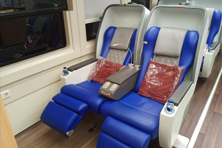 PT Kereta Api Indonesia mengoperasikan empat kereta sleeper terbaru, Luxury 2, Minggu (26/5/2019).