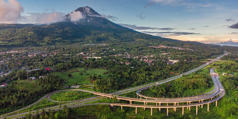 Jalan Tol Manado Bitung