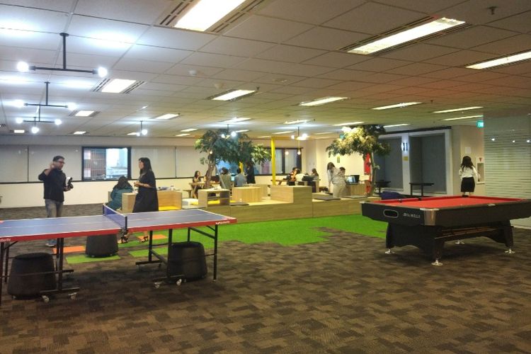 Coworking space EV Hive @Plaza Kuningan, Jakarta. 