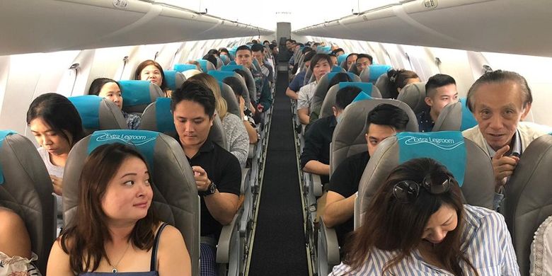 Penumpang pesawat penerbangan reguler perdana Singapura-Tanjung Pandan yang terdiri dari pelaku usaha pariwisata serta insan media Singapura, Senin (29/10/2018).(ARSIP KBRI SINGAPURA) Artikel ini telah tayang di Kompas.com dengan judul