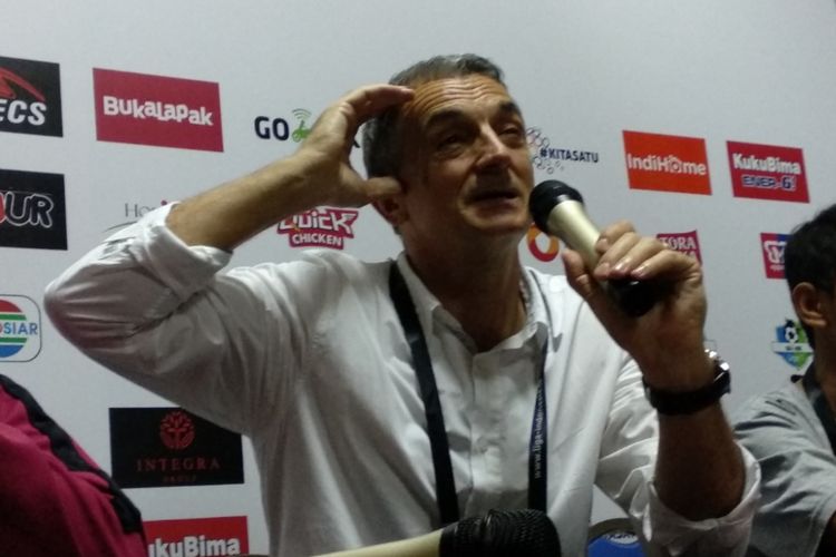 Pelatih Madura United, Milomir Seslija menilai hasil pertandinga Derby Suramadu sangat menarik, 25 Mei 2018. 