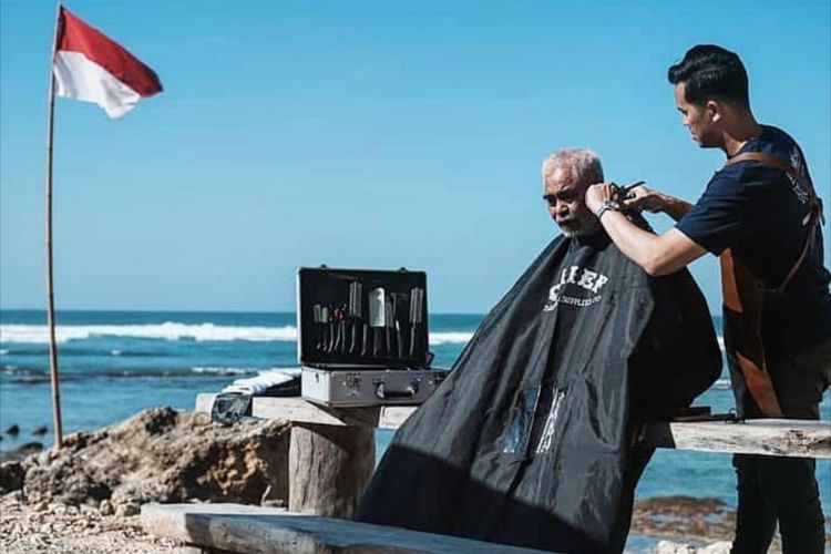 Mencari Akar Seni Pangkas Rambut Indonesia...