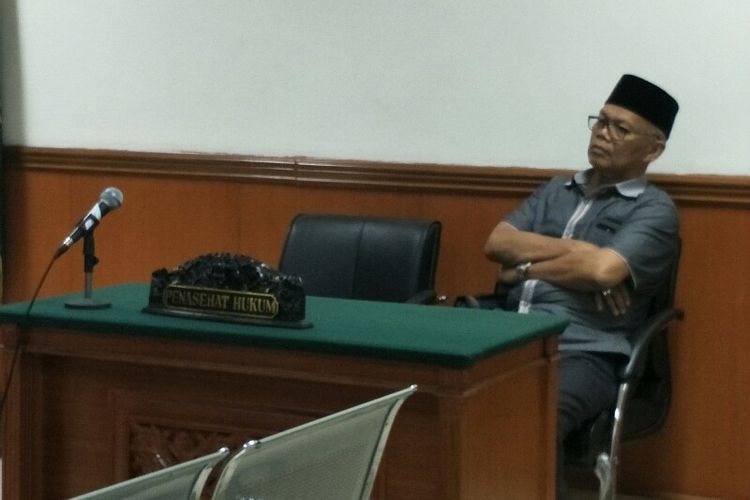 Caleg Gerindra sekaligus anggota Komisi E DPRD DKI Jakarta, Mohammad Arief dalam sidang atas kasus pelanggaran kampanye di Pengadilan Negeri Jakarta Barat pada Selasa (4/12/2018).