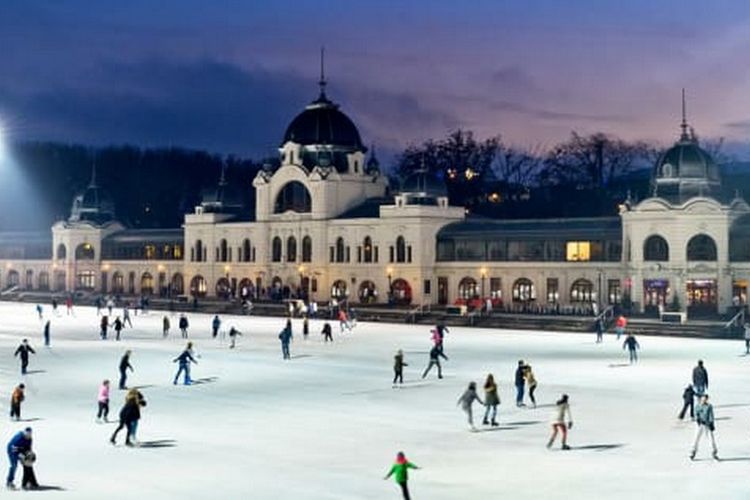 City Park Ice Rink, di Budapest.