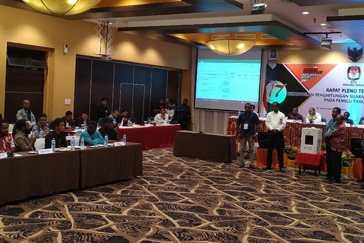 Pelaksanaan Rapat Pleno Terbuka Rekapitulasi Suara Provinsi Papua pada Pemilu 2019, di Kota Jayapura (16/05/2019)