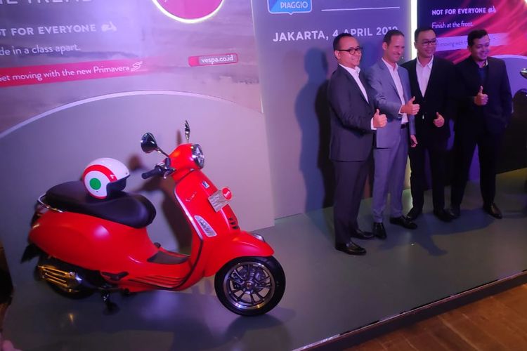 PT Piaggio Indonesia memperkenalkan Vespa Primavera S dan Sprint S terbaru. Keduanya mendapatkan beberapa fitur baru untuk penggemar Vespa di Indonesia