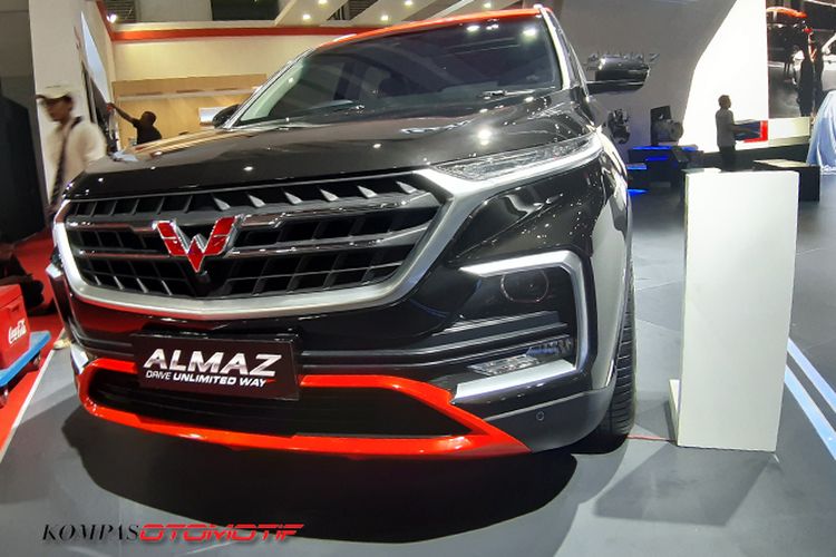 Modifikasi Wuling Almaz di Telkomsel IIMS 2019