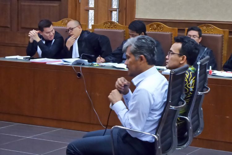 Ahli bidang pembuatan piranti elektronika Eko Fajar Nur Prasetyo, saat bersaksi dalam sidang kasus korupsi pengadaan e-KTP di Pengadilan Tipikor Jakarta, Kamis (23/11/2017).