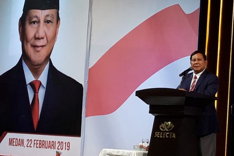 Calon presiden nomor urut 02 Prabowo Subianto menghadiri acara Ramah Tamah bersama tokoh, pengusaha dan warga Tionghoa di Selecta Royal Ballroom, Medan, Sumatera Utara, Jumat (22/2/2019) malam.