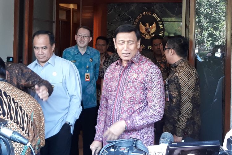 Menteri Koordinator Bidang Politik, Hukum dan Keamanan Wiranto di Kantor Kemenko Polhukam, Jakarta, Jumat (31/5/2019).