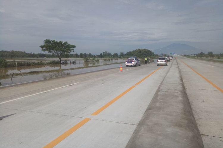 Kondisi Jalan Tol Caruban-Madiun.