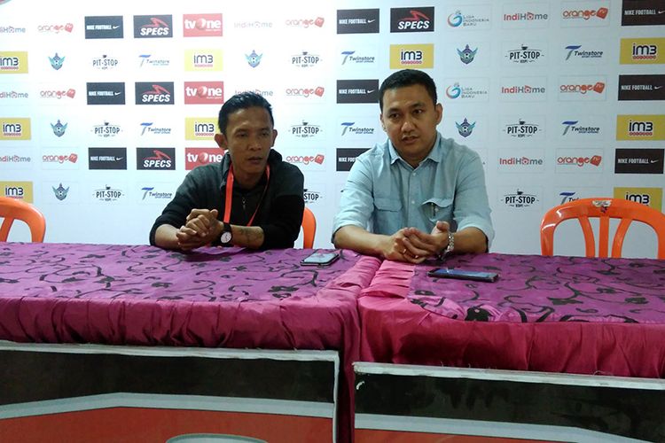 CEO baru Persegres Gresik United, Angga Adi Perdana (kanan).