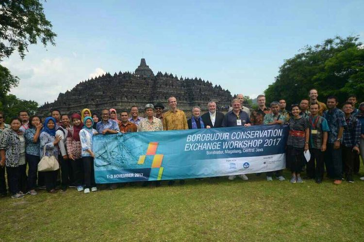 Perwakilan Pemerintah Jerman,  UNESCO dan para konservator Balai Konservasi Borobudur mengakhiri kerjasama internasional untuk dukungan konservasj jangka panjang candi Borobudur. 