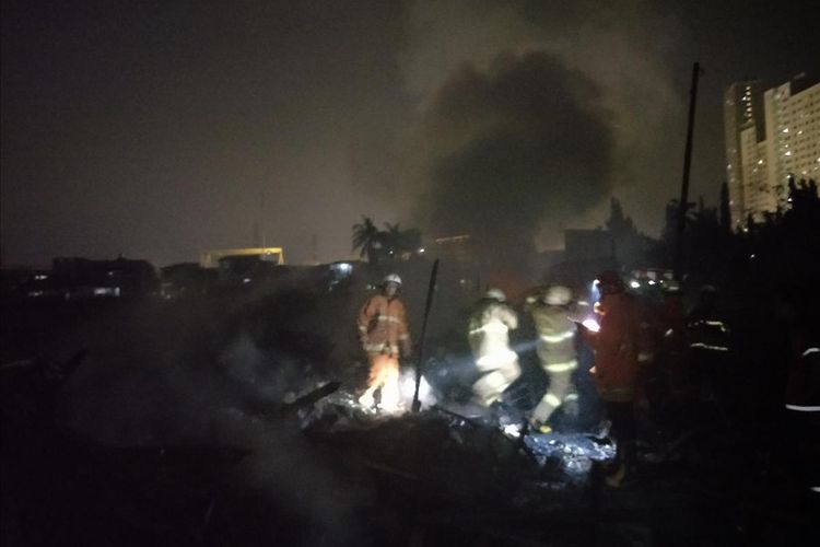 Kebakaran yang menghanguskan delapan rumah warga di Sukapura, Cilincing, Jakarta Utara pada Selasa (6/8/2019)