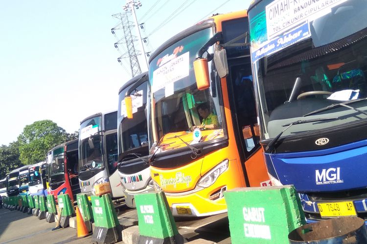 Terminal Kampung Rambutan, Jakarta Timur, Senin (18/6/2018)