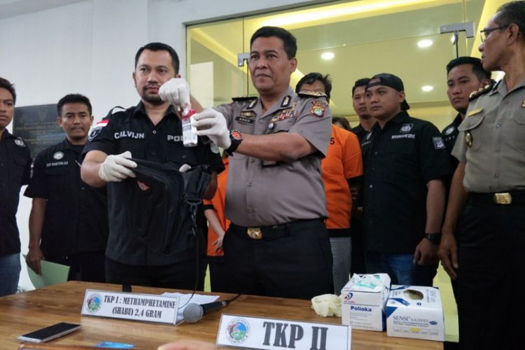Rilis kasus penyalahgunaan narkoba artis Roro Fitria di Mapolda Metro Jaya, Kamis (15/2/2018).