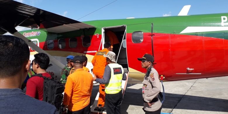 Tim SAR Gabungan bersiap melakukan pencarian pesawat twin otter yang hilang kontak di Papua, Rabu (18/9/2019).