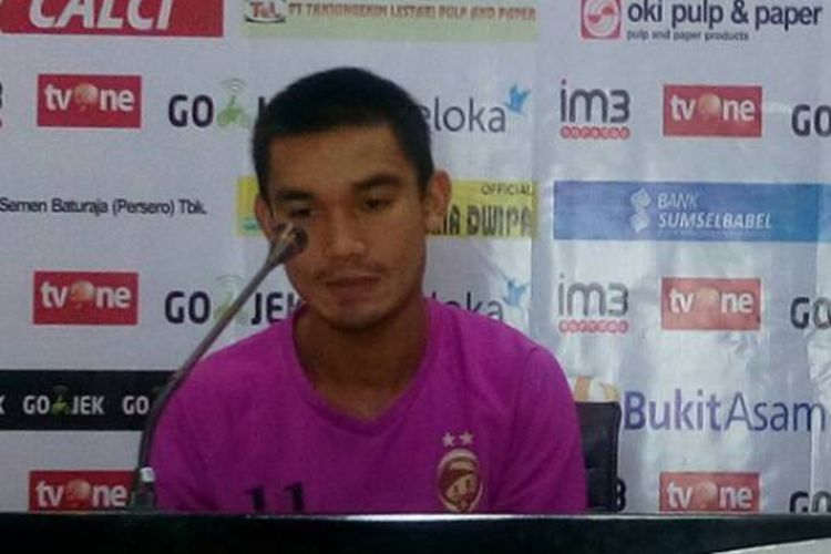Mantan pemain Sriwijaya FC, Zalnando, bergabung dengan Persib Bandung di kompetisi Liga 1 2019.