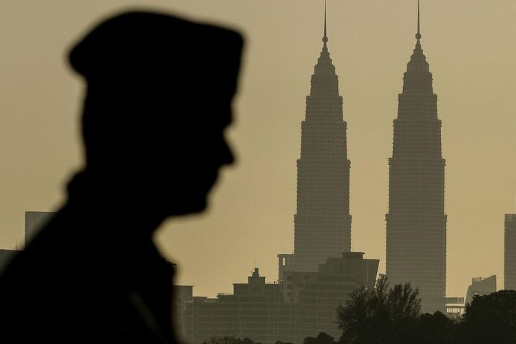 Seorang ayah di Malaysia digiring ke pengadilan khusus untuk kejahatan seksual terhadap anak karena diduga melakukan pelecehan terhadap putrinya. Dia terancam dipenjara selama 12.000 tahun. (Foto: Ilustrasi)