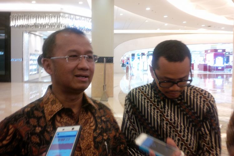 Deputi Komisioner OJK Bidang Edukasi dan Perlindungan Konsumen, Sarjito di Jakarta, Jumat (20/10/2017). 