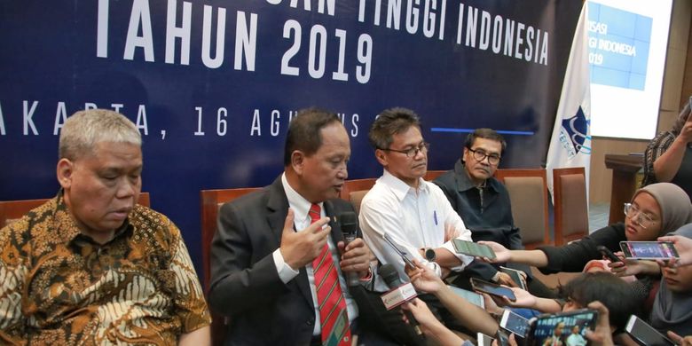 Kemenristekdikti kembali mengumumkan klasterisasi perguruan tinggi Indonesia tahun 2019 pada Jumat (16/8/2019) Gedung D Kemenristekdikti, Senayan, Jakarta.