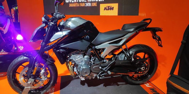 KTM perkenalkan 790 Duke dan Adventure di Jakarta Fair Kemayoran,  Senin (24/6/2019)