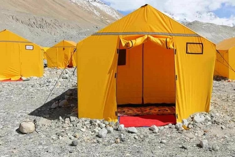 Tenda di Everest Basecamp, Tibet.