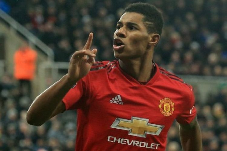 Marcus Rashford merayakan golnya pada laga Newcastle United vs Manchester United dalam lanjutan Liga Inggris di Stadion St. James Park, 2 Januari 2019. 