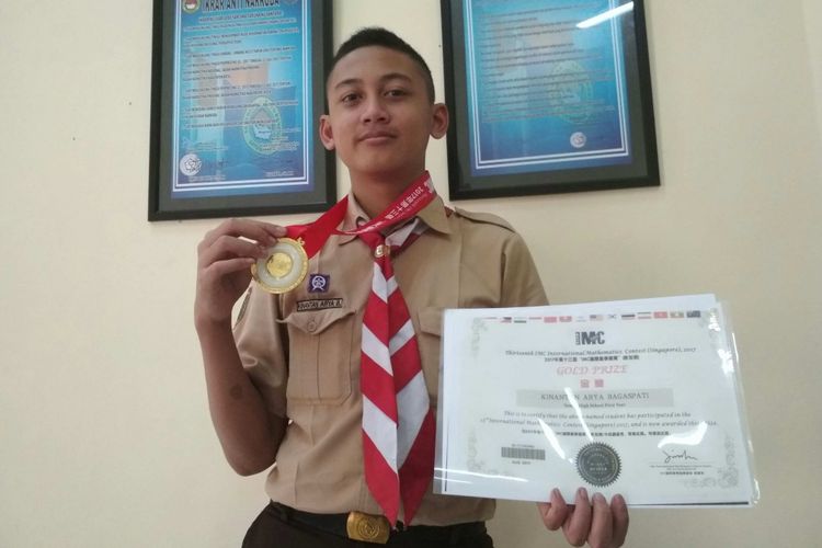 Kinantan Arya Bagaspati (16) siswa SMA Taruna Nusantara Magelang yang meraih medali emas di kontes Matematika dunia di Brazil dan Singapura awal Agustus 2017 lalu. 
