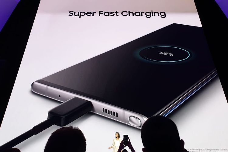 Super fast charging Samsung Note 10. (KOMPAS.COM/WAHYUNANDA KUSUMA PERTIWI)