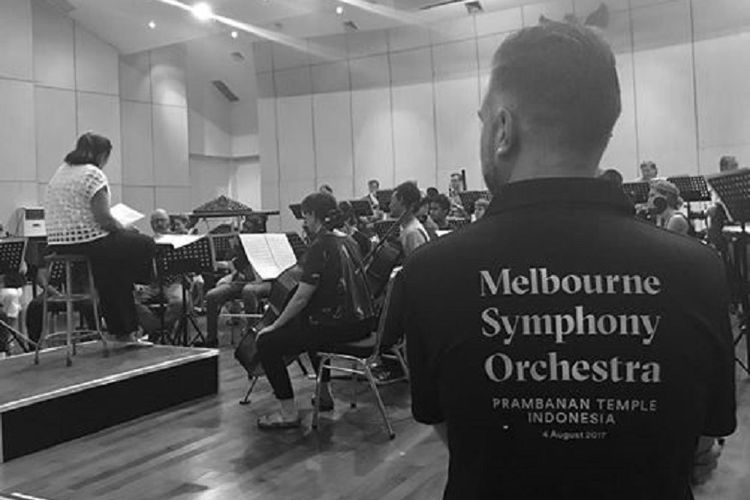 Melbourne Symphony Orchestra akan tampil bersama 50 pemusik dari Yogyakarta di pelataran Candi Prambanan, Daerah Istimewa Yogyakarta, Jumat (4/8/2017).