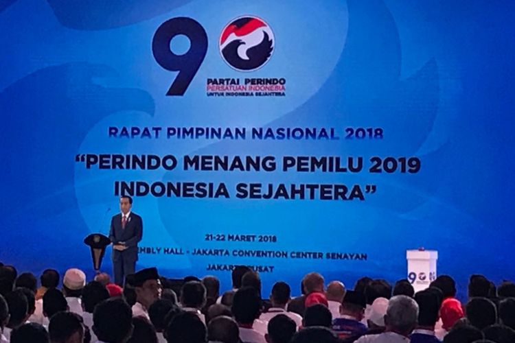 Presiden Joko Widodo saat menyampaikan pidato di Rapimnas ke-2 Partai Perindo di JCC, Senayan, Jakarta, Rabu (21/3/2018).