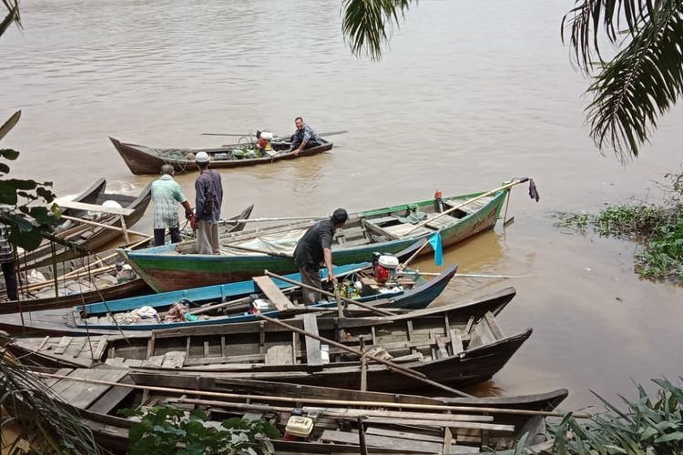 Nelayan di Kabupaten Labuhanbatu kini mengganti bahan bakarnya dari minyak ke elpiji Jumat (21/9/2018)