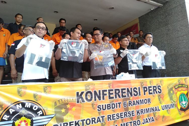 Polda Metro Jaya ungkap sindikat penadah mobil curian, Kamis (14/3/2019)