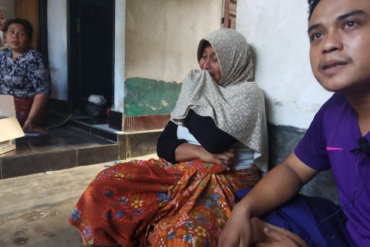 Salah seorang Ibu korban Kaini yaitu TKW yang meninggal akibat kebakaran mees Sabtu (22/6/2019)