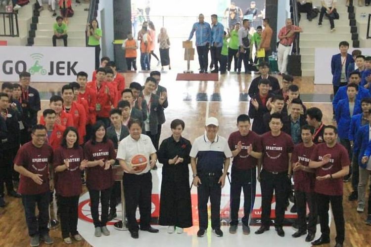 Peresmian kembalinya Liga Mahasiswa ke Sumatera ditandai dengan pembukaan LIMA Basketball: Go-Jek SMC 2018 di GOR Universitas Prima Indonesia (Unpri) pada Jumat (6/7).