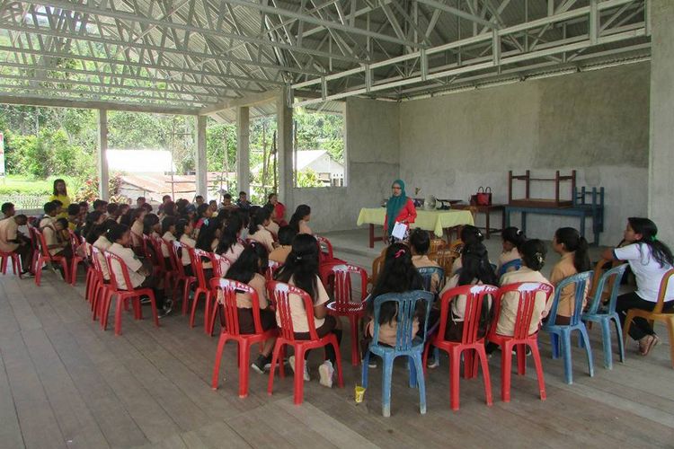 Sosialisasi pencegahan kekerasan seksual terhadap pelajar di Desa Kelei, Kecamatan Pamoona, Puselemba, Poso.